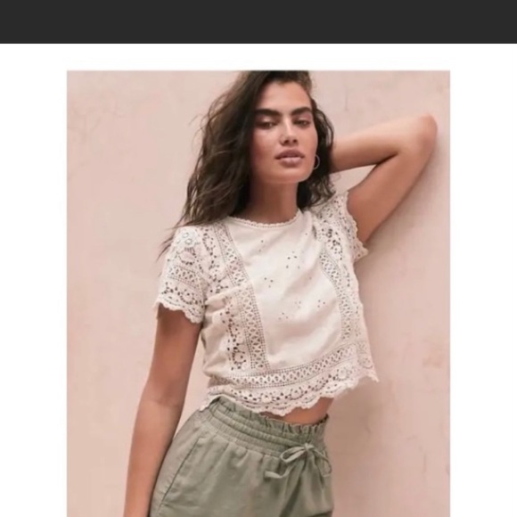 Abercrombie & Fitch Tops - Abercrombie lace top